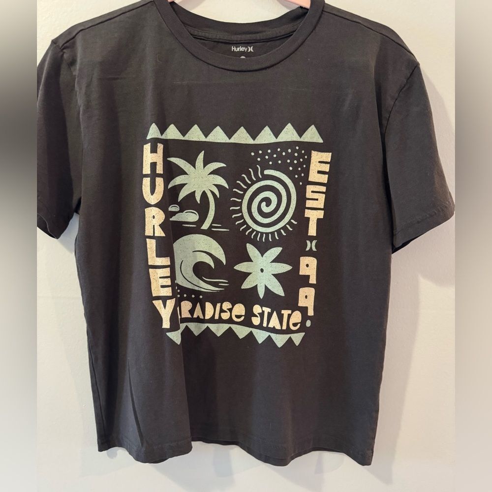 Hurley Radic State Tee in Black and Cream Medium